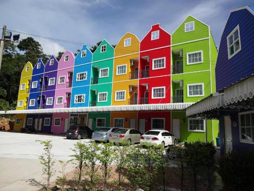 Holland Resort Phuket Eksteriør billede