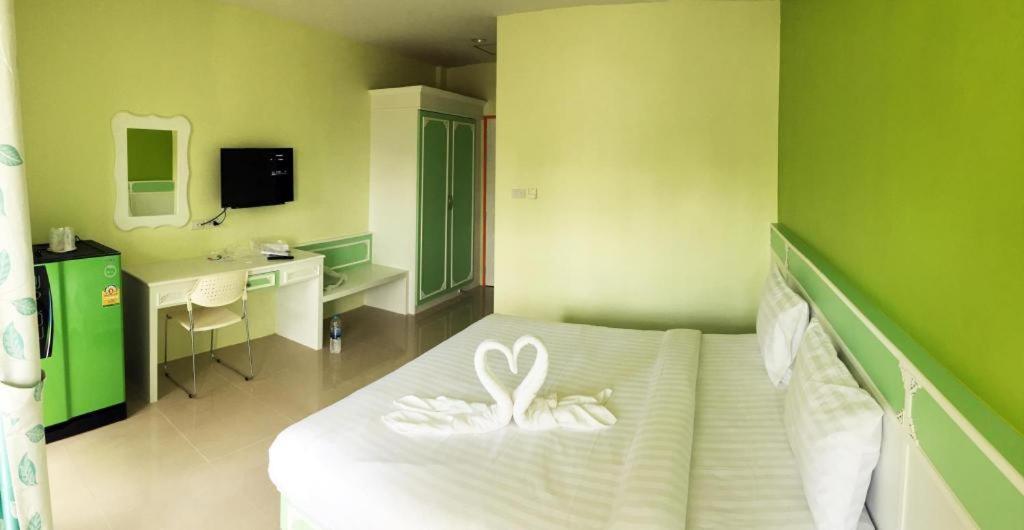 Holland Resort Phuket Eksteriør billede