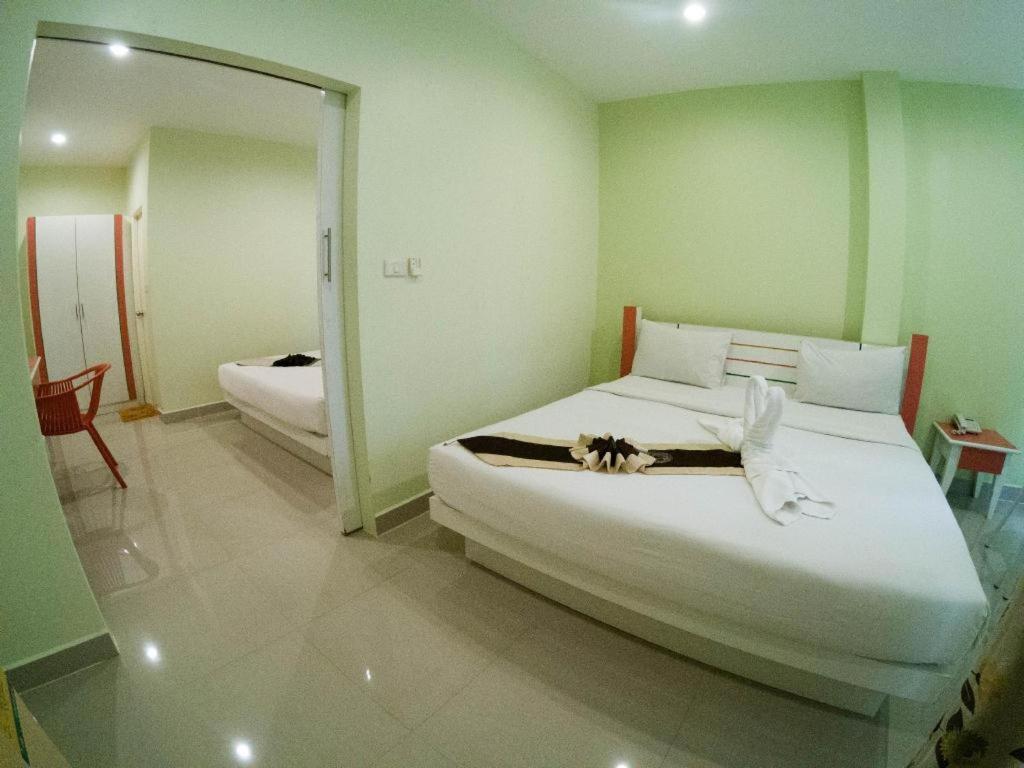 Holland Resort Phuket Eksteriør billede